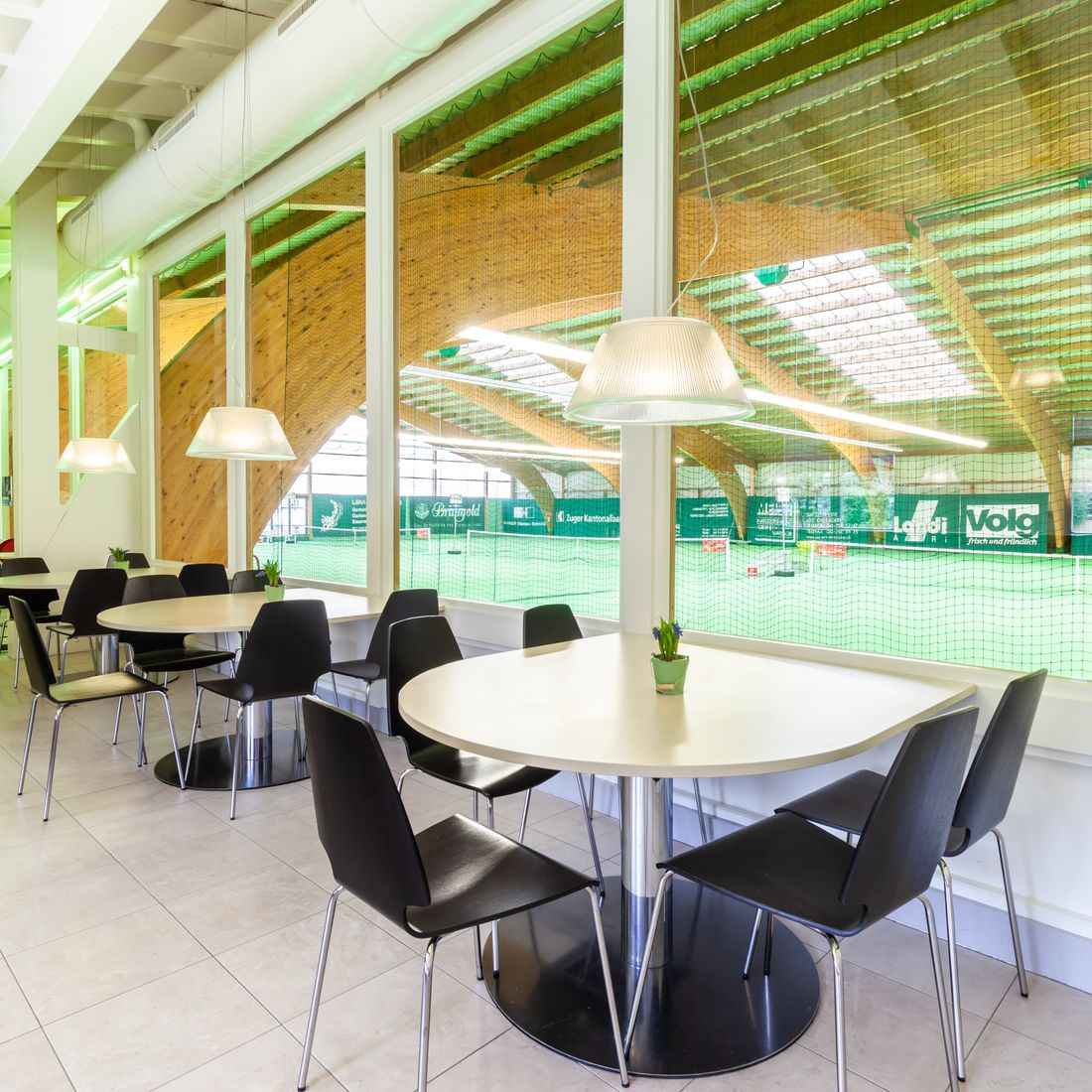 Sportcenter-Ägeri-Restaurant-Tennis