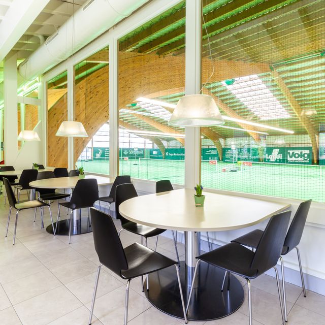 Sportcenter-Ägeri-Restaurant-Tennis
